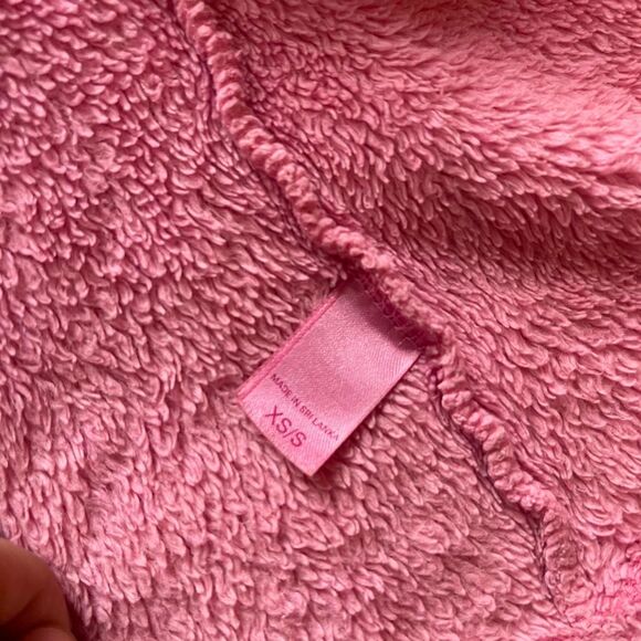 VS PINK ROYALTY HOODED ROBE (PINK + GOLD) - Picture 6 of 8